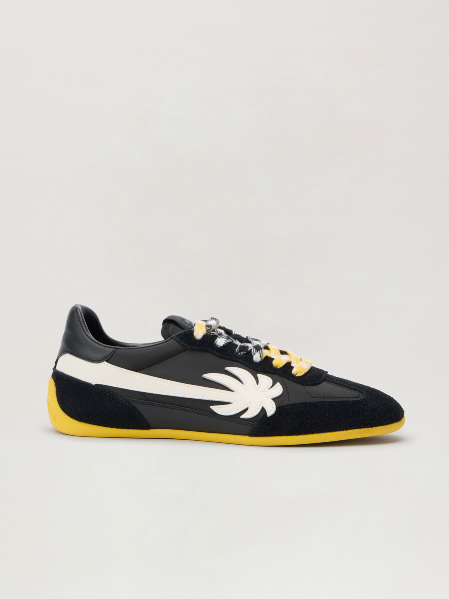 pa 5 sneakers